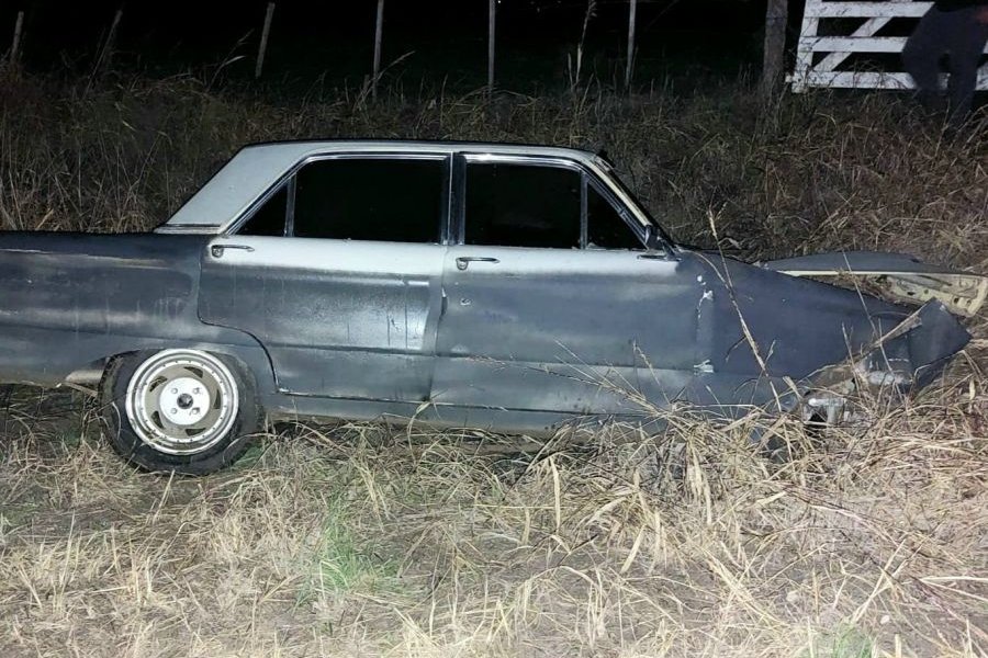 Un Hombre Con Graves Lesiones Tras Despistar Con Su Auto Y Chocar Una